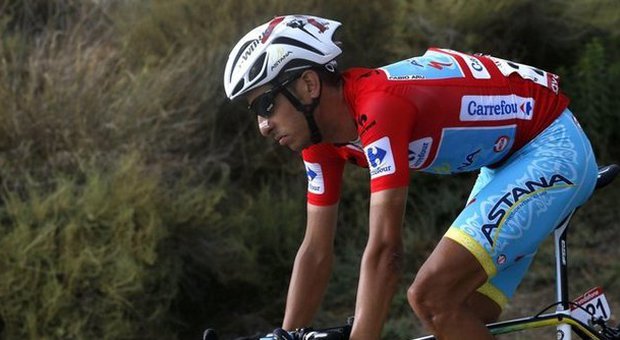 Vuelta, a Nelson Oliveira la 13.ma tappa, Fabio Aru resta leader in classifica