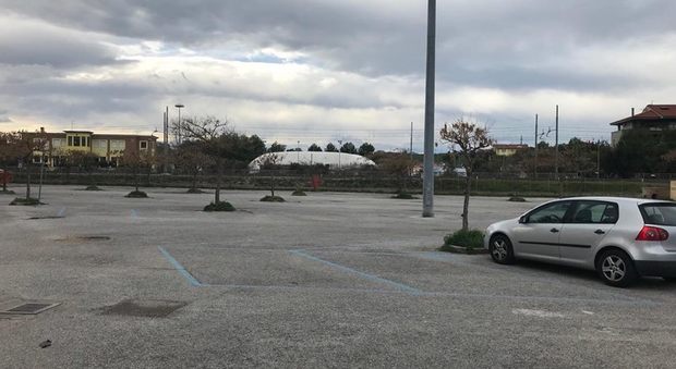 Il parcheggio dove è avvenuto l'episodio