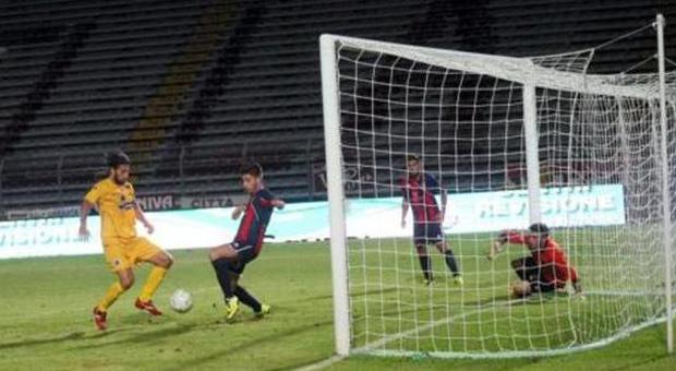 Manuel Iori festeggia con un gol il ritorno al Tombolato