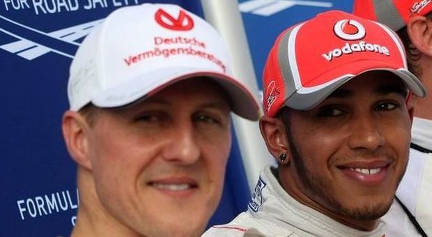 Michael Schumacher con Lewis Hamilton