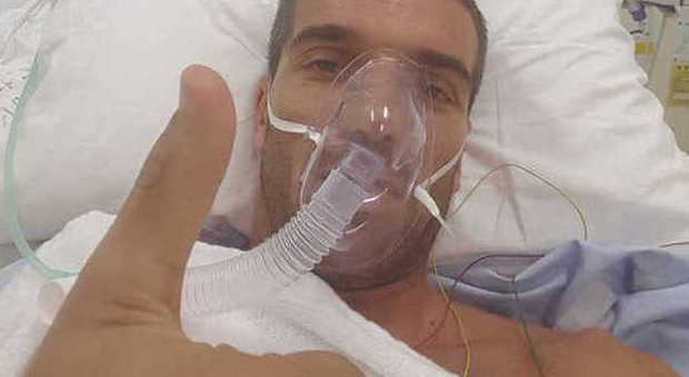 De Angelis col respiratore dopo l'incidente: "All'ultima gara di MotoGp vorrei esserci"