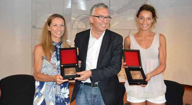 Valentina Vezzali, Luca Ceriscioli ed Elisa Di Francisca