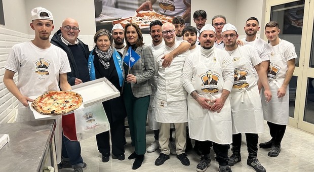 Antica Pizzeria Da Michele in the world: scuola professionale e di vita Antica Pizzeria Da Michele in the world: scuola professionale e di vita