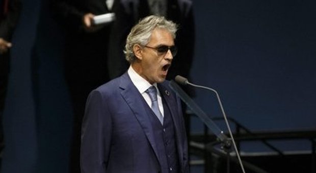 "Voices of the World": Andrea Bocelli canta per i bambini poveri nel mondo