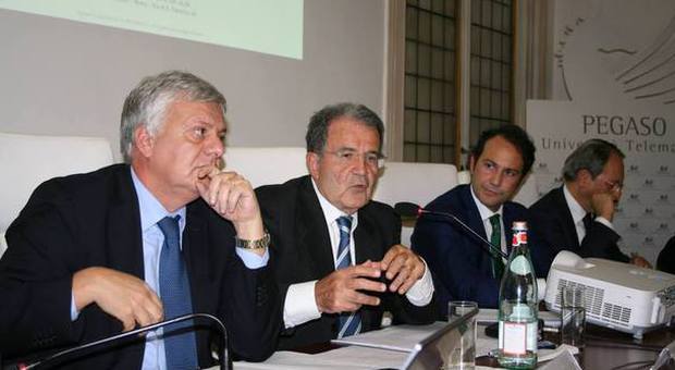 «L'Europa nel tempo della confusione globale»: Lectio magistralis di Prodi