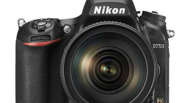 Un'immagine della Nikon D750, la reflex full frame con sensore da 24,3 Mp