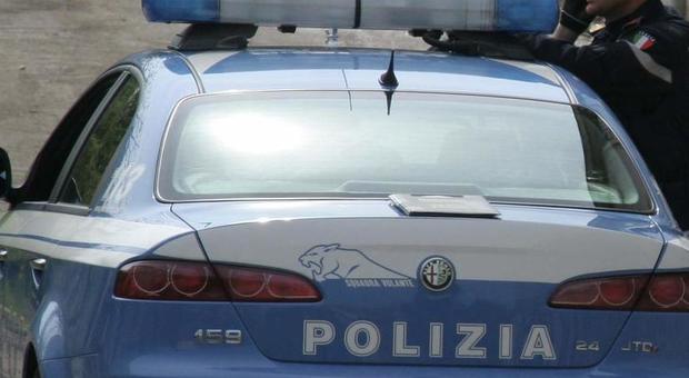 Pescara, scappa all'alt con la cocaina: inseguimento e arresto