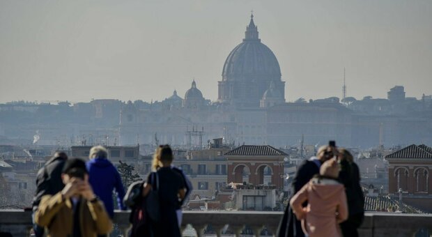 Smog a Roma, è allerta: cappa di polveri sottili oltre il livello di guardia. Rischio malattie cardiovascolari