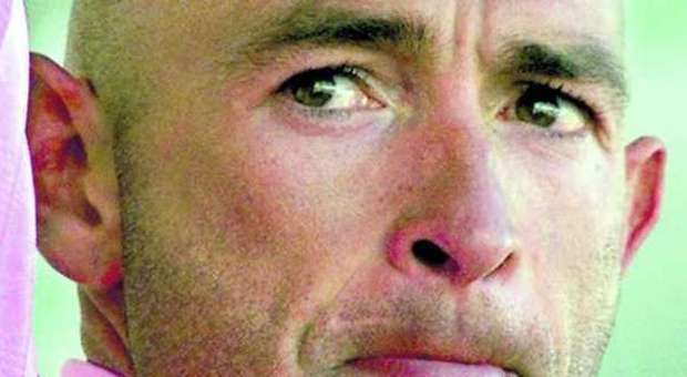 L'ultima notte di Pantani, «fu ucciso»: costretto a bere cocaina