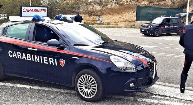 I carabinieri arrestano tre persone per una rissa