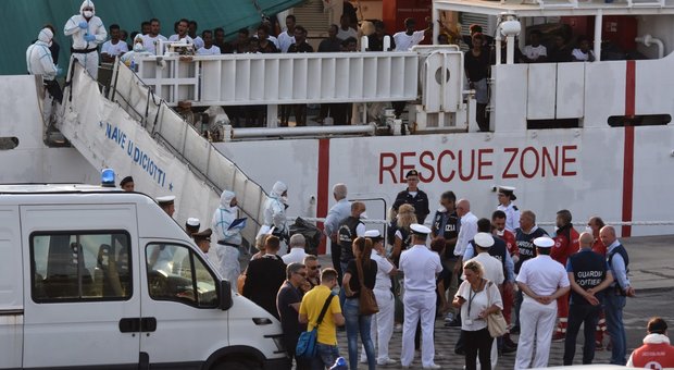 Nave Diciotti, un gruppo di migranti sarà ospitato a Brescia