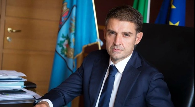 Caserta, lascia il presidente della società dei rifiuti: sarà rieletto da Magliocca