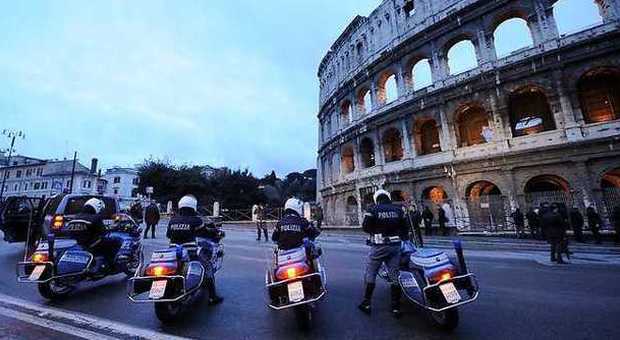 Forze di polizia schierate al Colosseo per la visita di Obama