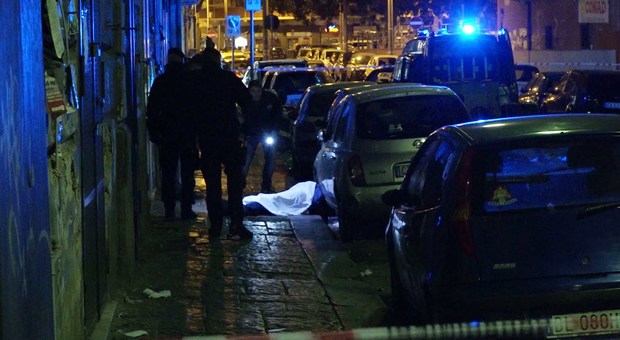 Napoli violenta, l'ucraino ucciso nella notte per fermare una rissa tra sconosciuti
