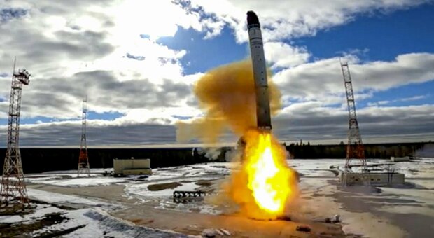 Mosca usa come esca «missili per testate nucleari privi di armamenti» Il rapporto della Difesa britannica