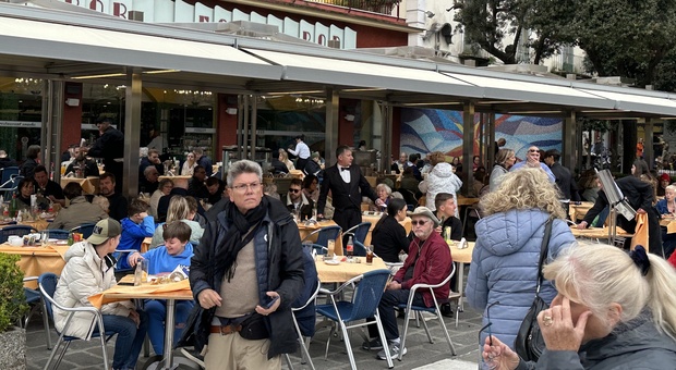 Bar e ristoranti presi d'assalto a Sorrento