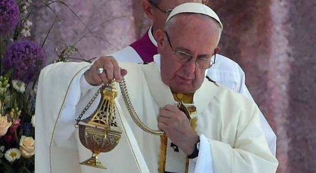Terremoto: Papa Francesco invita a pregare per le vittime e i familiari