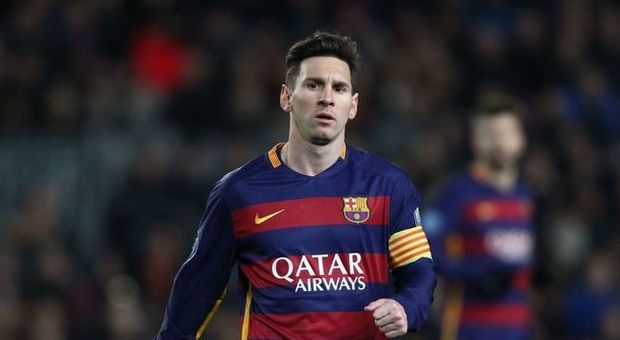 City, offerta choc per Messi: 1 milione di euro a settimana. Luis Enrique: «Rumorologia»
