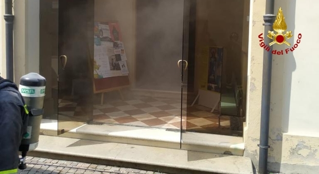 Fuga di gas: esplosione nella sacrestia, chiesa invasa dal fumo