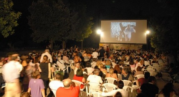 Arci Movie, dopo 23 anni niente cinema intorno al Vesuvio