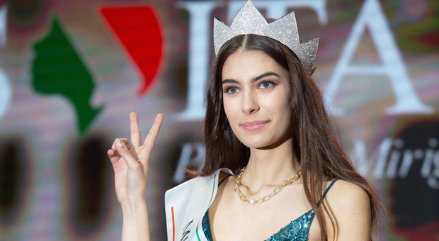 Miss Italia 2020 Martina Sambucini e il Covid: «L'ho avuto e sono stata fortunata, ragazzi state attenti»