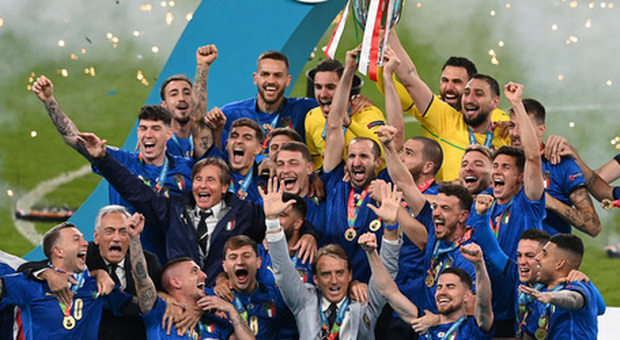 Italia campione d'Europa: domani in edicola con Il Messaggero l’inserto sul trionfo azzurro