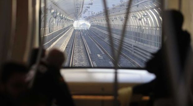 Metro C, apre la Pantano-Centocelle: folla di romani all'inaugurazione