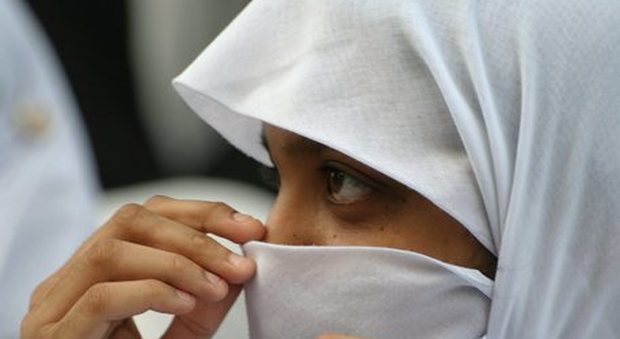 Islam, Corte Ue: «Legittimo vietare il velo al lavoro»