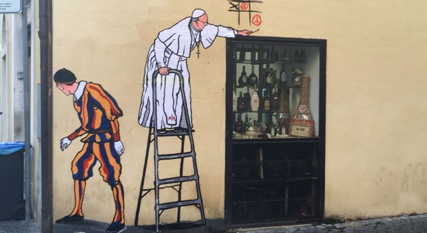 Murale del Papa cancellato, monsignor Ciani: che tristezza, era un messaggio di pace