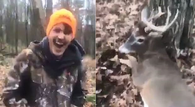 Si filmano mentre torturano a morte un cervo e postano il video sui social: ora rischiano 37 anni di carcere