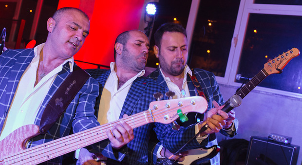 La Capri band di Aurelio Fierro apre la stagione dei party HBToo
