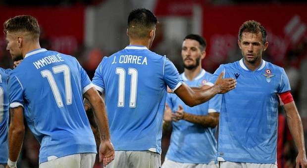 Lazio, Correa incanta contro il Bournemouth. Lulic: «In difesa dobbiamo migliorare»