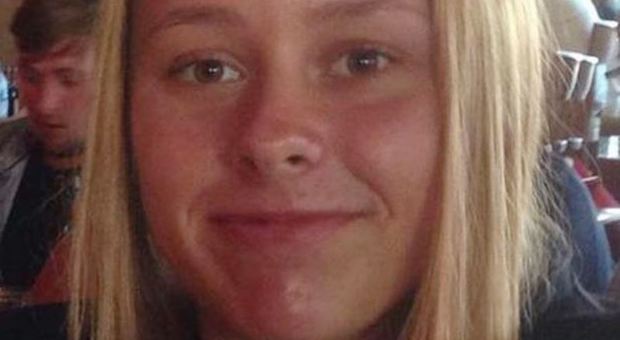 Charlotte, 14 anni, scompare nel nulla: vista l'ultima volta alla stazione ferroviaria