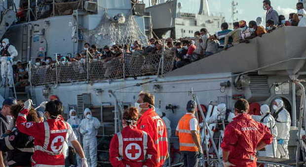 Migranti, in arrivo a Reggio Calabria una nave con 1.700 persone a bordo