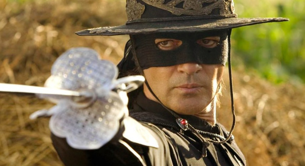 Zorro, il personaggio mascherato diventa una donna nella serie di Robert Rodriguez
