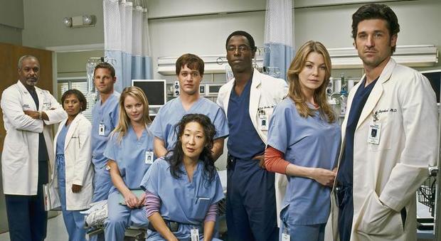 Coronavirus, tv Usa si ferma: da Grey's Anatomy a Ncis. Fermate riprese di decine di serie