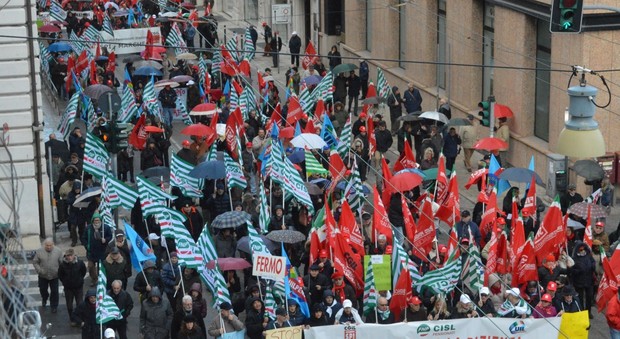 Una manifestazione di pensionati ad Ancona