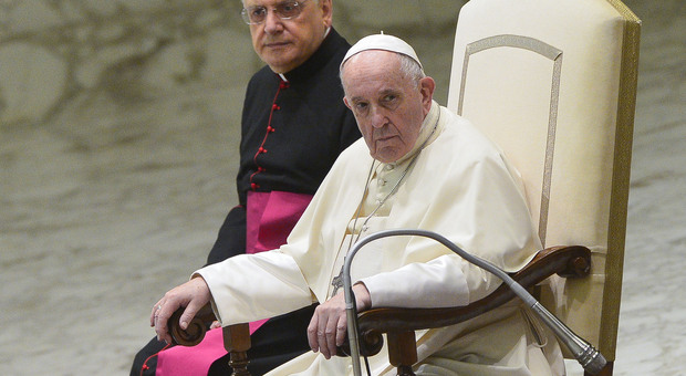 Papa Francesco: «Basta ipocrisia nella Chiesa, mina l'unità»