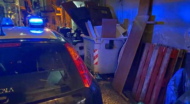 Controlli anti-Covid a Napoli, fermata babygang in strada nonostante il coprifuoco