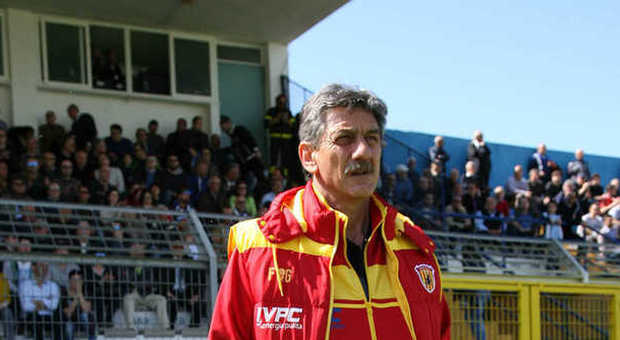Benevento, esonerato l'allenatore Brini