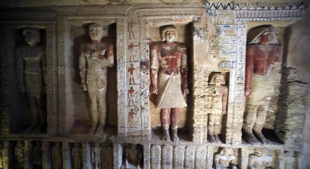 Egitto, scoperta la tomba del sacerdote del faraone: risale a 4.400 anni fa