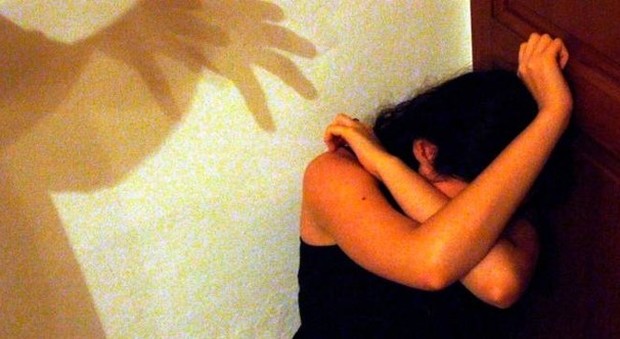 Stupra un'adolescente, la giustizia privata: "Stuprate anche sua sorella"
