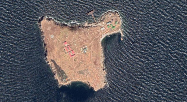 Snake Island, liberati i soldati-eroi che urlarono il «vaffa» alla nave russa: scambio di prigionieri