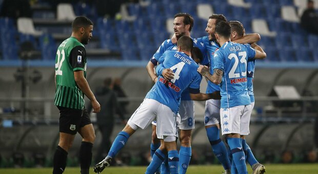 Napoli, Zielinski gioca di qualità ma difesa da incubo e Mertens flop