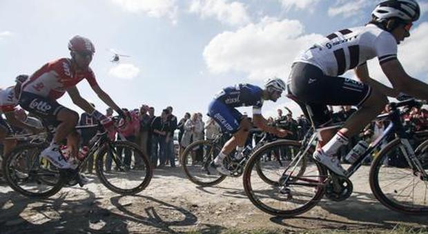 Coronavirus, saltano le classiche del nord: Parigi-Roubaix, Freccia Vallone e Liegi-Bastogne-Liegi