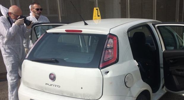 Le indagini sulla Fiat Punto di oggi a Montecchio