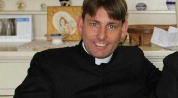 Terni, il prete antidroga don Antonio Coluccia ospite di #iodicono