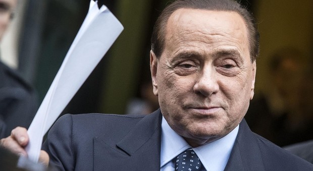 Berlusconi in ospedale, controlli al San Raffaele dopo l'intervento al cuore
