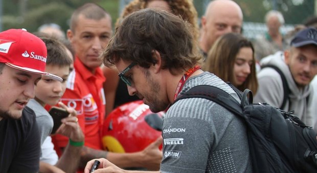 F1, Ecclestone anticipa la McLaren: Alonso resta anche nel 2018