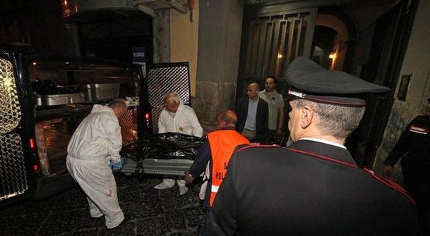 Strage a piazza Dante: carabiniere uccide moglie e figlio e si suicida